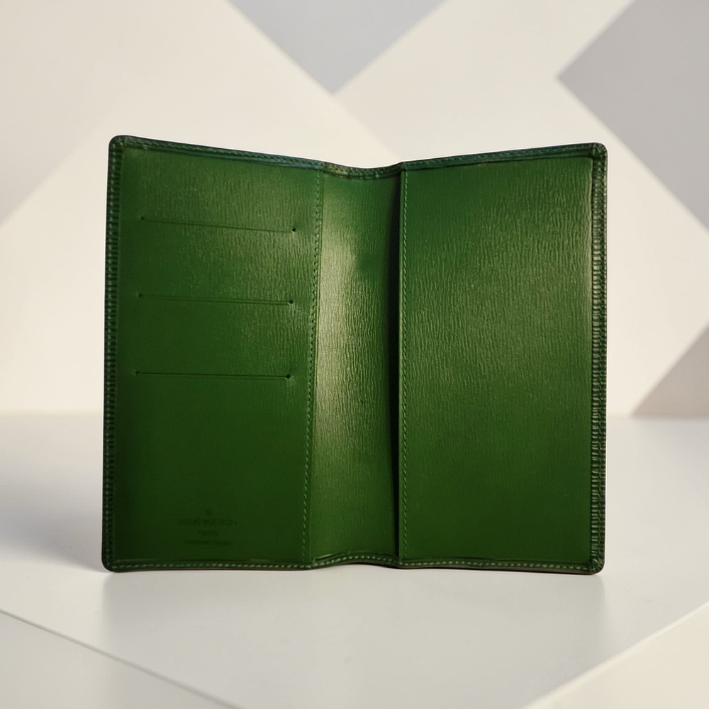 LV Passport And Card Holder